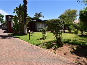 1077 m² Hotel in Modimolle