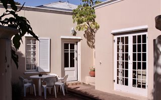 2 Bedroom House in Hermanus Eastcliff