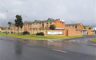 2 Bedroom Cluster in Thornton