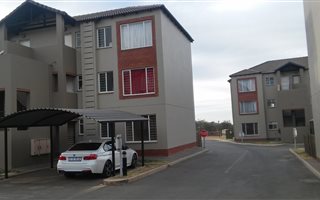 2 Bedroom Apartment in Montana Gardens