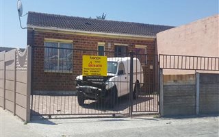 3 Bedroom House in Lentegeur