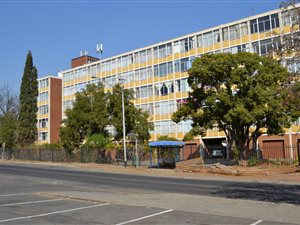 2 Bed Apartment in Rietfontein