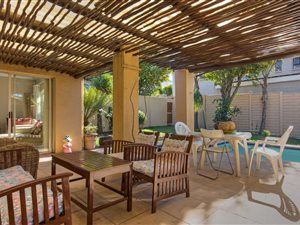 3 Bed Townhouse in Strathavon