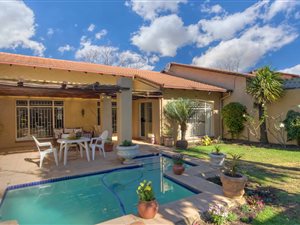 3 Bed Townhouse in Strathavon