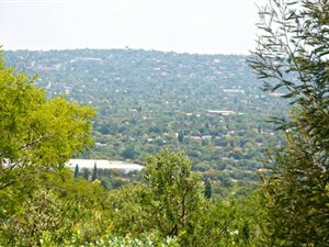 3069 m² Land available in Faerie Glen