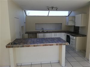 2 Bed Townhouse in Elspark