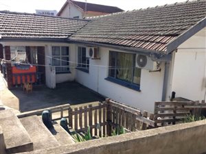 4 Bed House in Newlands West