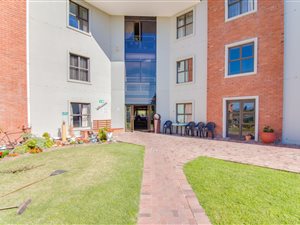 Studio apartment in Oakglen