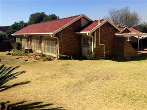 4 Bed House in Gholfsig
