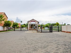 0.5 Bed Flat in Pretoria North