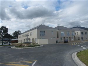 2 Bed Apartment in Paarl
