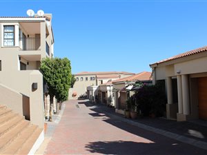 2 Bed Townhouse in Northcliff