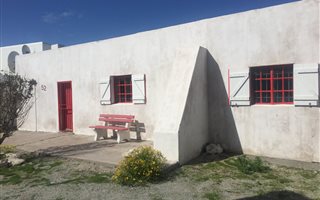 1 Bedroom House in Paternoster