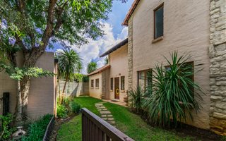 3 Bedroom Townhouse in Hartbeespoort Dam