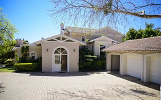 5 Bedroom House in Dainfern Valley