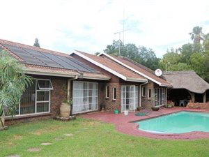 4 Bed House in Vanderbijlpark SE2