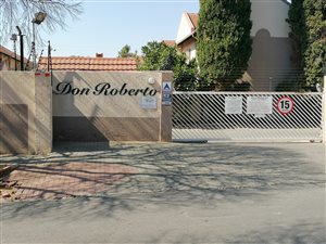 2 Bed Townhouse in Rewlatch