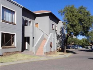 2 Bed Apartment in Winchester Hills