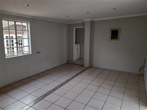 66 m² Commercial space in Eastwood