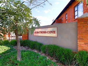 2 Bed Townhouse in Albertsdal