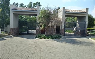 1 ha Land available in Rand Collieries