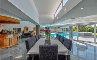 4 Bedroom House in Constantia