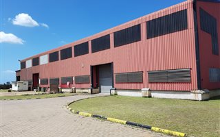 850 m² Office Space in Alton