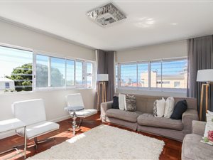 3 Bed Apartment in Sea Point