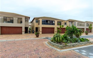 3 Bedroom Duplex in Big Bay
