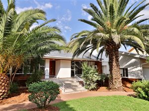 4 Bed House in Dan Pienaar