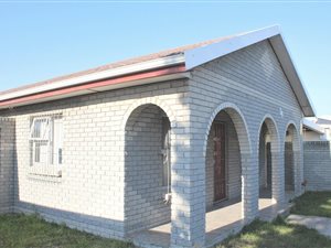 3 Bed House in Sunbird Park