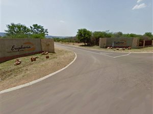 700 m² Land available in Euphoria Golf Estate