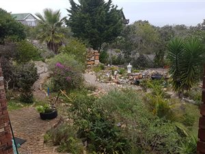 4 Bed House in Mossel Bay Central