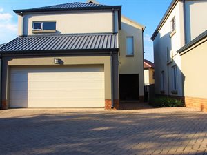 4 Bed House in Fourways