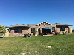 11.2 ha Farm in Paradise Beach