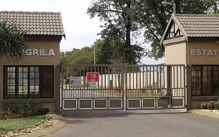 3 Bedroom House in Waterval East