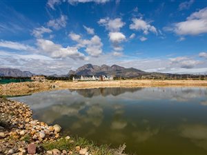 890 m² Land available in Pearl Valley