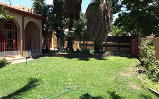 4 Bedroom House in Protea Park