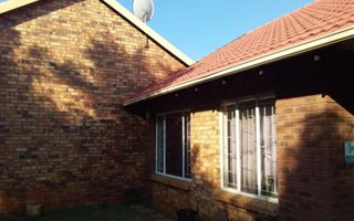 2 Bedroom Townhouse in Lyttelton