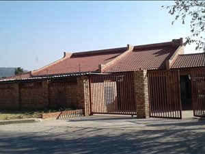 4 Bed House in Acaciaville