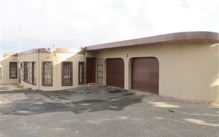 3 Bedroom House in Aquadene