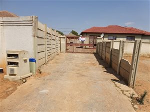 3 Bed House in Goudrand