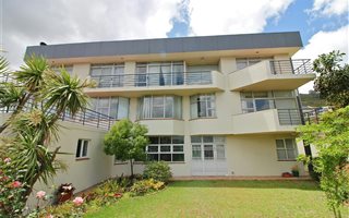 5 Bedroom House in Plattekloof