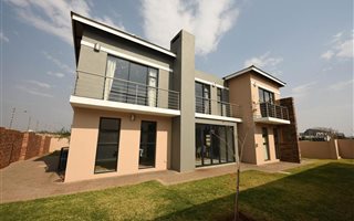4 Bedroom House in Midstream Ridge Estate