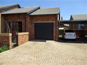2 Bedroom Simplex in Sugarbush Estate