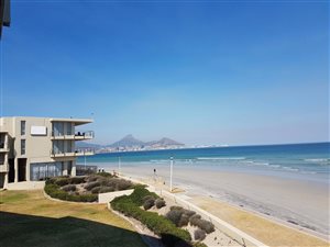 2 Bed Apartment in Lagoon Beach