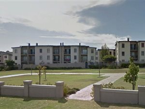 2 Bed Apartment in Sonstraal Heights