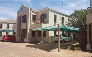 250 m² Commercial space in Randpark Ridge