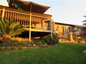 3 Bed Townhouse in Waterkloof Heights