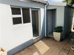 1 Bed Garden Cottage in Parkhurst